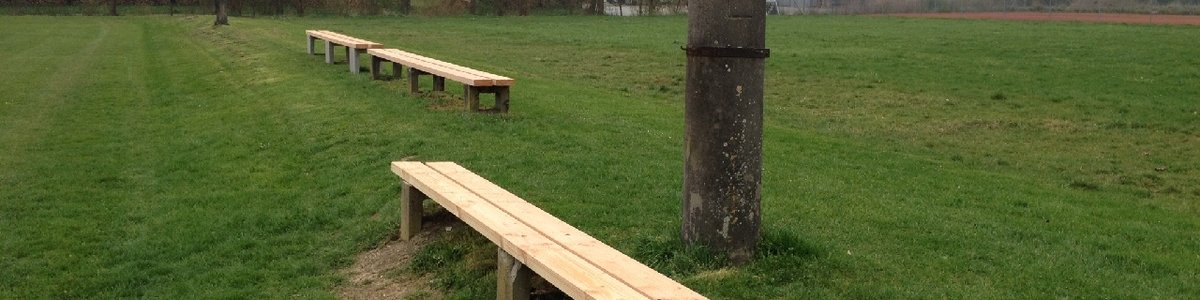 Neue Bänke am Sportplatz!